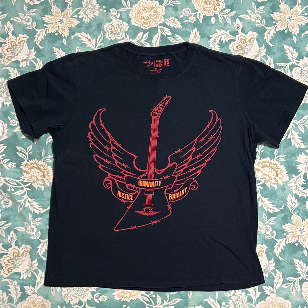 Hard Rock Cafe Young Men’s Fit Tee